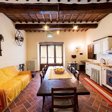 Casale Vacanze Il Granaio Cortona Ruang foto