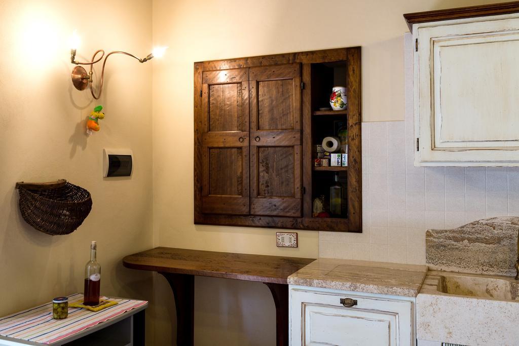 Casale Vacanze Il Granaio Cortona Ruang foto