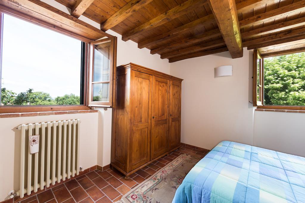 Casale Vacanze Il Granaio Cortona Ruang foto