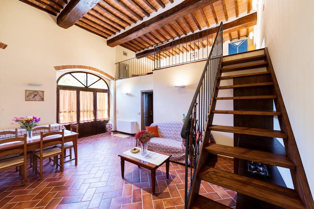 Casale Vacanze Il Granaio Cortona Ruang foto