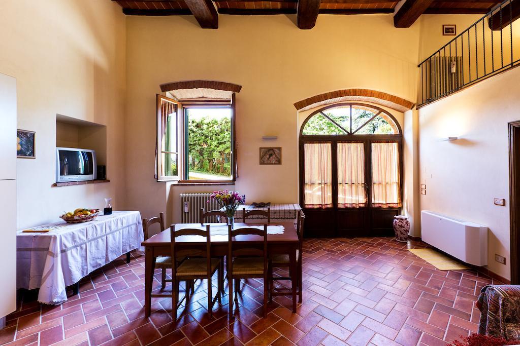 Casale Vacanze Il Granaio Cortona Ruang foto